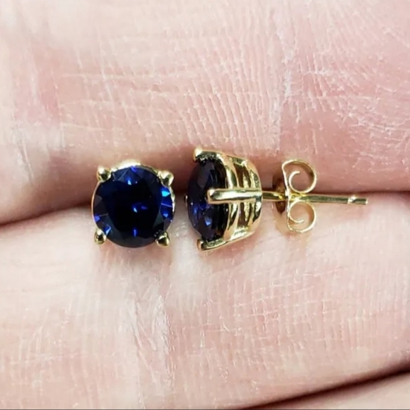 New Sapphire Gold 2ct Stud Earrings - Picture 2 of 3